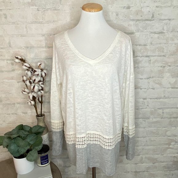 Forever 21 Sweaters - Forever 21 | Cream & Gray Sweater